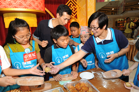 爱心月饼显关怀